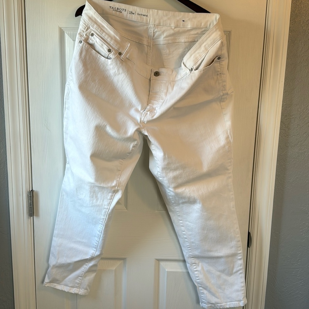 Size 18w white girlfriend jeans